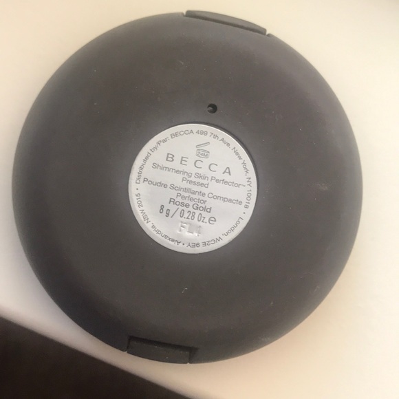 Becca shimmering skin perfector “rose gold” - Picture 4 of 4